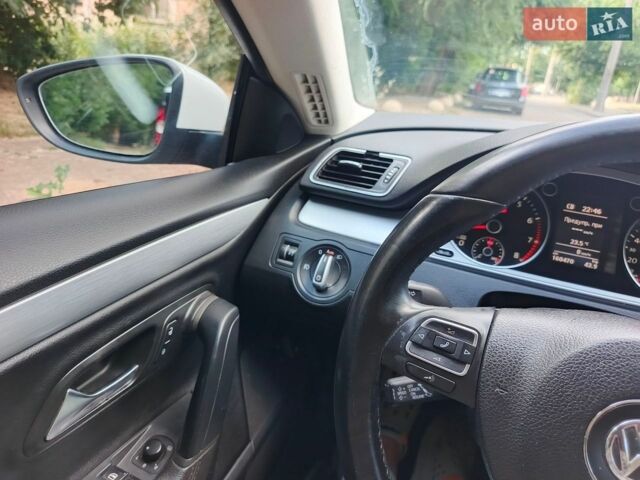Білий Фольксваген CC / Passat CC, об'ємом двигуна 1.98 л та пробігом 160 тис. км за 10300 $, фото 1 на Automoto.ua