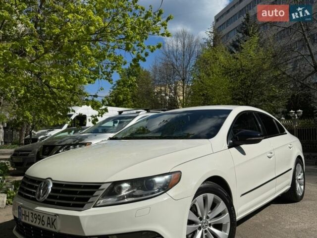 Белый Фольксваген CC / Passat CC, объемом двигателя 1.98 л и пробегом 239 тыс. км за 8800 $, фото 1 на Automoto.ua