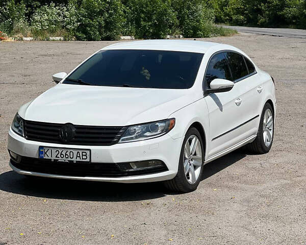 Белый Фольксваген CC / Passat CC, объемом двигателя 1.98 л и пробегом 268 тыс. км за 10300 $, фото 1 на Automoto.ua