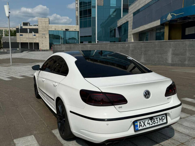Белый Фольксваген CC / Passat CC, объемом двигателя 1.98 л и пробегом 222 тыс. км за 11500 $, фото 1 на Automoto.ua