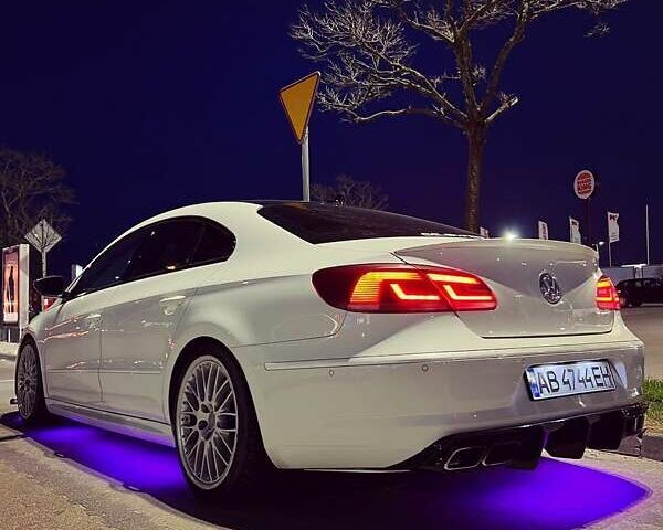 Белый Фольксваген CC / Passat CC, объемом двигателя 1.97 л и пробегом 240 тыс. км за 14000 $, фото 1 на Automoto.ua