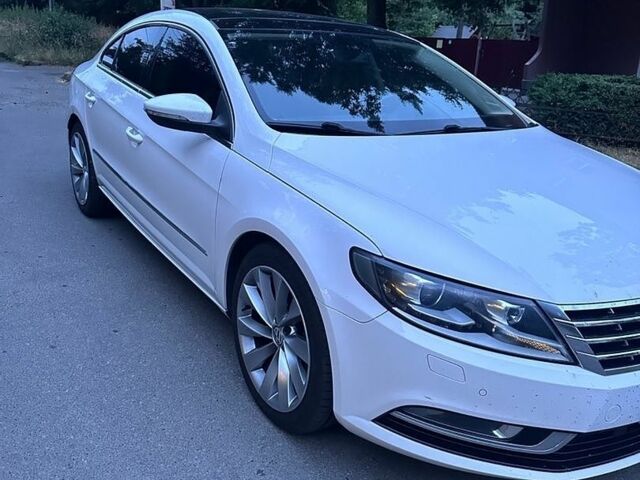 Білий Фольксваген CC / Passat CC, об'ємом двигуна 1.97 л та пробігом 147 тис. км за 14000 $, фото 1 на Automoto.ua