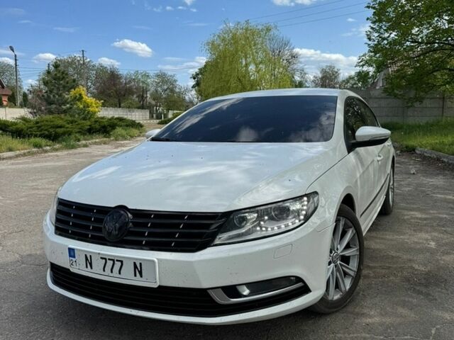 Белый Фольксваген CC / Passat CC, объемом двигателя 1.98 л и пробегом 165 тыс. км за 11800 $, фото 1 на Automoto.ua