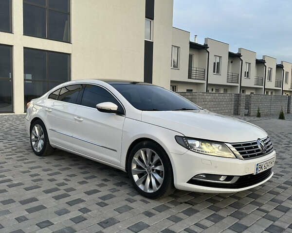 Белый Фольксваген CC / Passat CC, объемом двигателя 1.98 л и пробегом 249 тыс. км за 14000 $, фото 1 на Automoto.ua