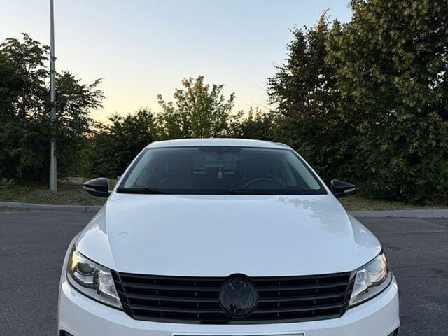 Белый Фольксваген CC / Passat CC, объемом двигателя 1.98 л и пробегом 151 тыс. км за 10800 $, фото 1 на Automoto.ua