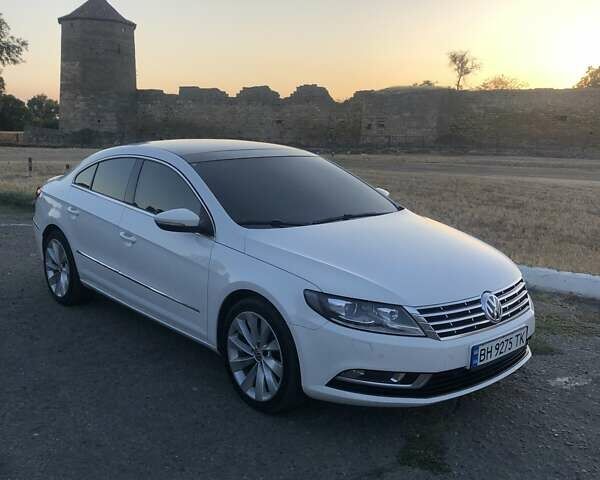 Белый Фольксваген CC / Passat CC, объемом двигателя 1.97 л и пробегом 165 тыс. км за 15700 $, фото 1 на Automoto.ua