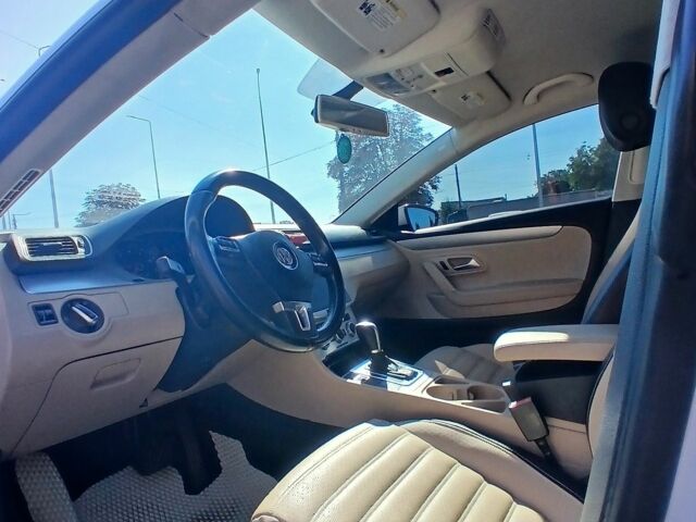 Белый Фольксваген CC / Passat CC, объемом двигателя 1.98 л и пробегом 197 тыс. км за 11500 $, фото 1 на Automoto.ua