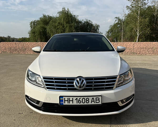 Белый Фольксваген CC / Passat CC, объемом двигателя 1.97 л и пробегом 200 тыс. км за 14250 $, фото 1 на Automoto.ua