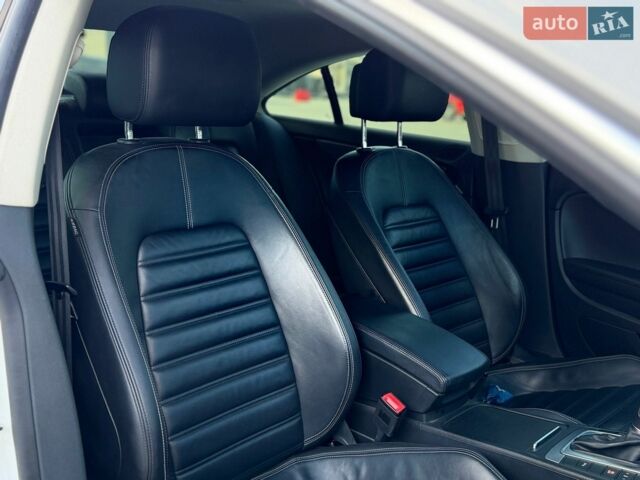 Білий Фольксваген CC / Passat CC, об'ємом двигуна 1.97 л та пробігом 129 тис. км за 13500 $, фото 1 на Automoto.ua