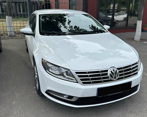Білий Фольксваген CC / Passat CC, об'ємом двигуна 1.98 л та пробігом 181 тис. км за 13000 $, фото 1 на Automoto.ua