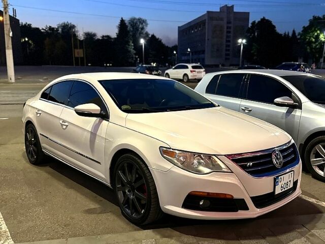 Белый Фольксваген CC, объемом двигателя 2 л и пробегом 285 тыс. км за 9500 $, фото 1 на Automoto.ua