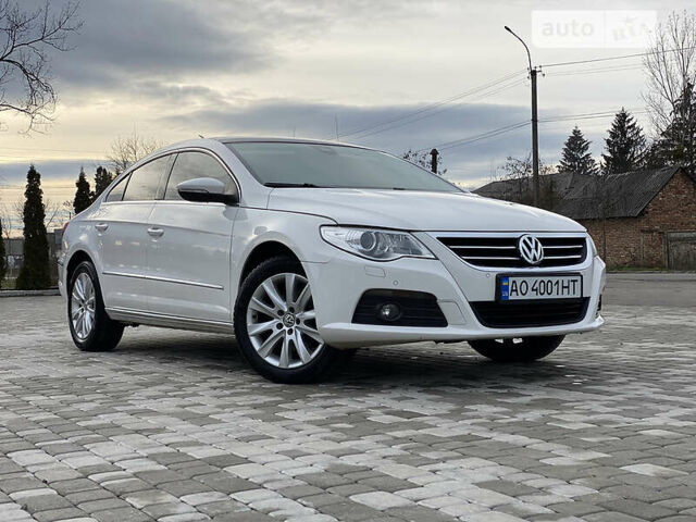 Белый Фольксваген CC / Passat CC, объемом двигателя 2 л и пробегом 370 тыс. км за 10500 $, фото 1 на Automoto.ua