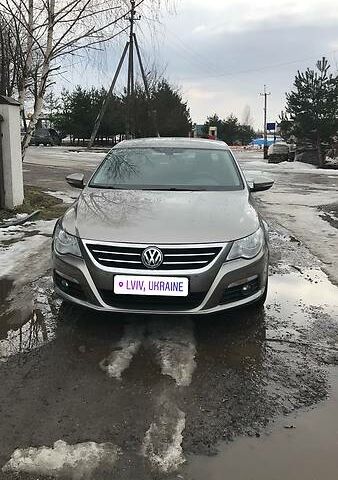 Бежевый Фольксваген CC / Passat CC, объемом двигателя 1.8 л и пробегом 160 тыс. км за 12300 $, фото 1 на Automoto.ua