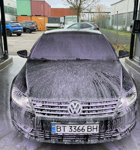 Черный Фольксваген CC / Passat CC, объемом двигателя 2 л и пробегом 293 тыс. км за 12650 $, фото 1 на Automoto.ua