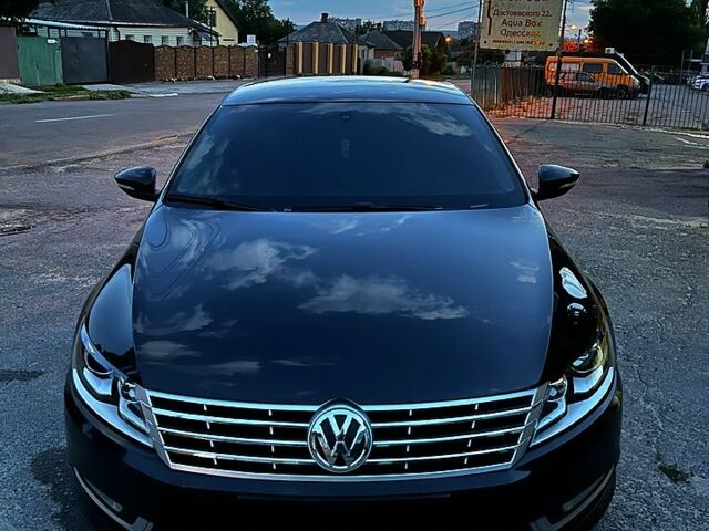 Черный Фольксваген CC, объемом двигателя 2 л и пробегом 205 тыс. км за 11000 $, фото 1 на Automoto.ua