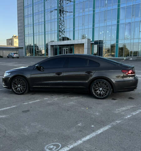 Коричневый Фольксваген CC / Passat CC, объемом двигателя 2 л и пробегом 185 тыс. км за 12400 $, фото 1 на Automoto.ua