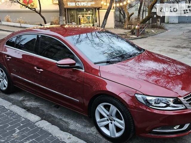 Красный Фольксваген CC / Passat CC, объемом двигателя 1.98 л и пробегом 158 тыс. км за 13700 $, фото 1 на Automoto.ua