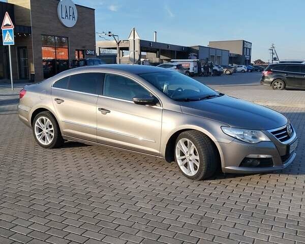Серый Фольксваген CC / Passat CC, объемом двигателя 1.8 л и пробегом 300 тыс. км за 8500 $, фото 1 на Automoto.ua