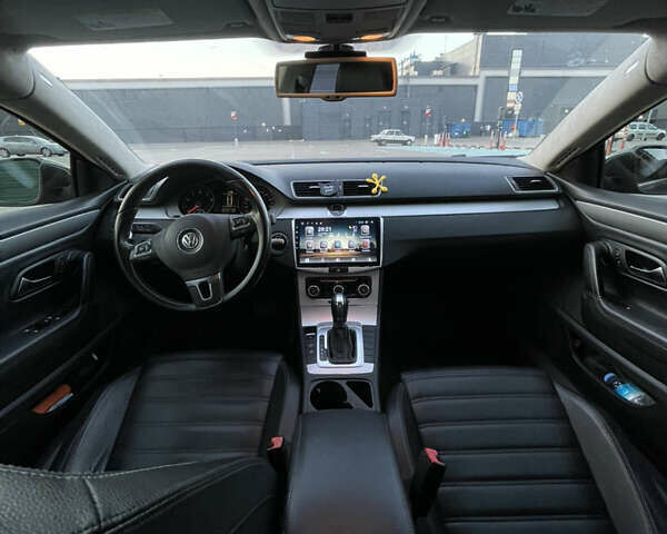 Серый Фольксваген CC / Passat CC, объемом двигателя 1.98 л и пробегом 233 тыс. км за 8500 $, фото 1 на Automoto.ua