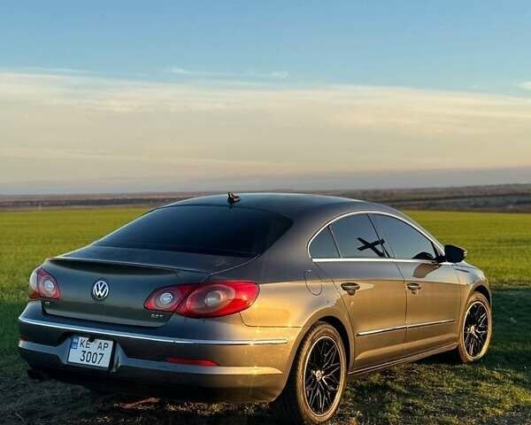 Серый Фольксваген CC / Passat CC, объемом двигателя 2 л и пробегом 196 тыс. км за 7800 $, фото 1 на Automoto.ua