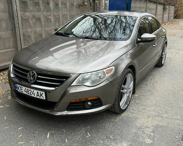 Серый Фольксваген CC / Passat CC, объемом двигателя 1.98 л и пробегом 290 тыс. км за 8700 $, фото 1 на Automoto.ua