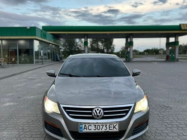 Серый Фольксваген CC / Passat CC, объемом двигателя 1.98 л и пробегом 257 тыс. км за 8300 $, фото 1 на Automoto.ua