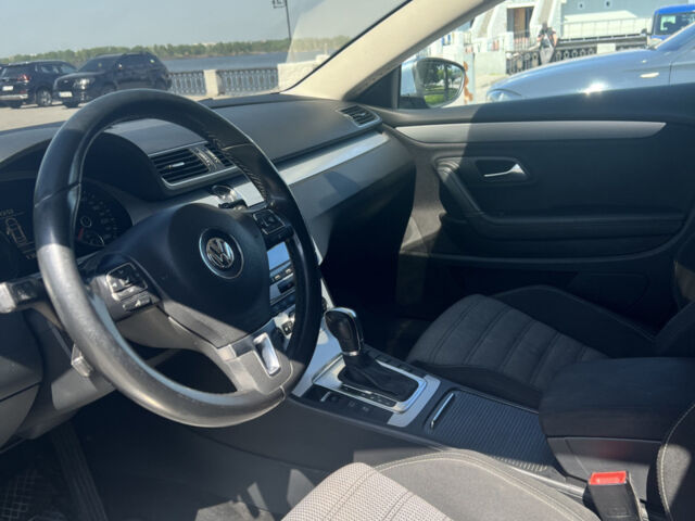 Серый Фольксваген CC / Passat CC, объемом двигателя 1.97 л и пробегом 209 тыс. км за 11000 $, фото 1 на Automoto.ua