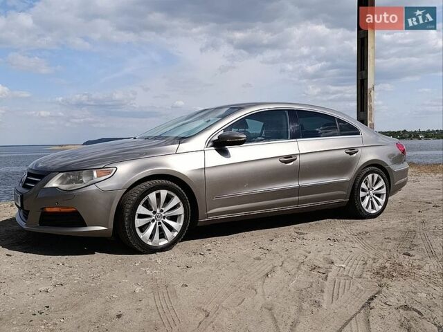Серый Фольксваген CC / Passat CC, объемом двигателя 1.98 л и пробегом 301 тыс. км за 9500 $, фото 1 на Automoto.ua