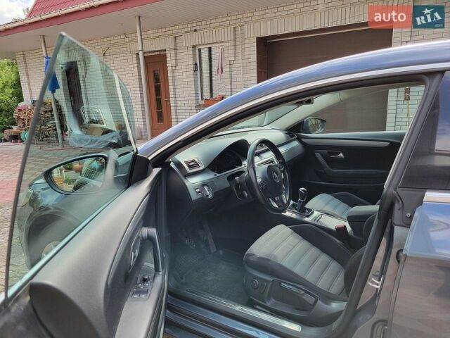 Серый Фольксваген CC / Passat CC, объемом двигателя 1.97 л и пробегом 240 тыс. км за 12700 $, фото 1 на Automoto.ua
