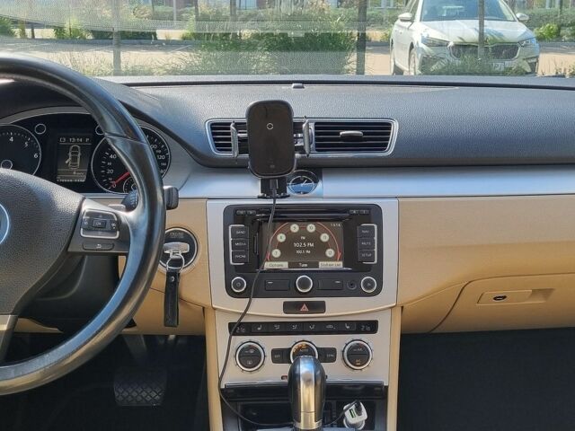 Серый Фольксваген CC / Passat CC, объемом двигателя 1.98 л и пробегом 178 тыс. км за 9500 $, фото 1 на Automoto.ua