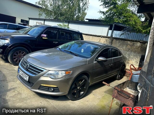 Серый Фольксваген CC, объемом двигателя 2 л и пробегом 210 тыс. км за 4500 $, фото 1 на Automoto.ua