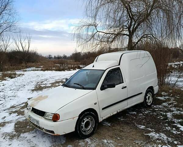 Белый Фольксваген Кадди, объемом двигателя 1.4 л и пробегом 270 тыс. км за 800 $, фото 1 на Automoto.ua