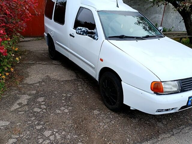 Белый Фольксваген Кадди, объемом двигателя 1.9 л и пробегом 250 тыс. км за 2000 $, фото 1 на Automoto.ua