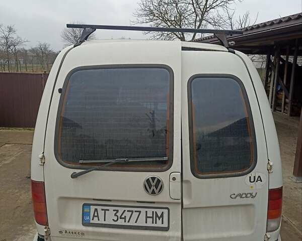 Белый Фольксваген Кадди, объемом двигателя 1.4 л и пробегом 110 тыс. км за 700 $, фото 1 на Automoto.ua