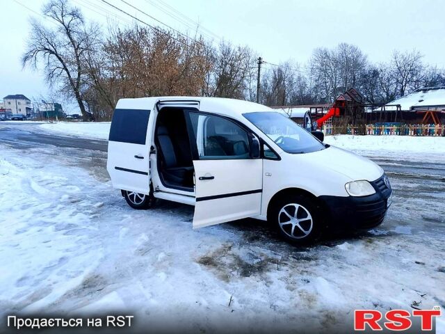 Білий Фольксваген Кадді, об'ємом двигуна 2 л та пробігом 380 тис. км за 5000 $, фото 1 на Automoto.ua