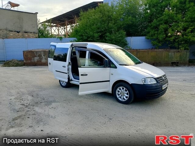 Білий Фольксваген Кадді, об'ємом двигуна 1.9 л та пробігом 297 тис. км за 5000 $, фото 1 на Automoto.ua