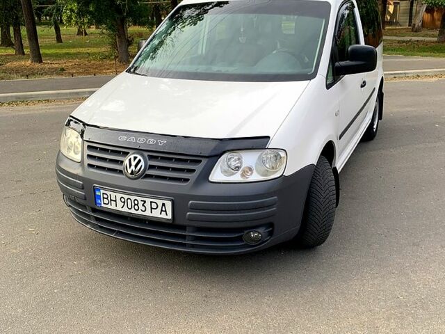 Білий Фольксваген Кадді, об'ємом двигуна 1.9 л та пробігом 300 тис. км за 6500 $, фото 1 на Automoto.ua