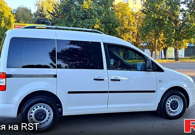 Белый Фольксваген Кадди, объемом двигателя 1.9 л и пробегом 185 тыс. км за 6300 $, фото 1 на Automoto.ua