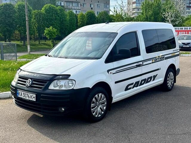 Белый Фольксваген Кадди, объемом двигателя 1.9 л и пробегом 352 тыс. км за 7800 $, фото 1 на Automoto.ua