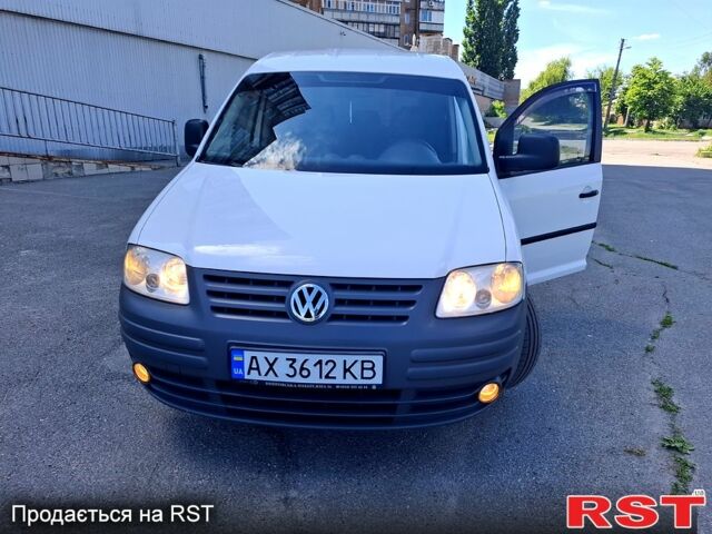 Белый Фольксваген Кадди, объемом двигателя 1.6 л и пробегом 208 тыс. км за 7500 $, фото 1 на Automoto.ua
