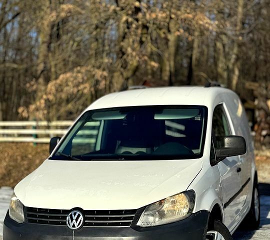 Білий Фольксваген Кадді, об'ємом двигуна 1.6 л та пробігом 405 тис. км за 5200 $, фото 1 на Automoto.ua