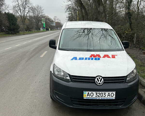 Белый Фольксваген Кадди, объемом двигателя 0 л и пробегом 286 тыс. км за 7800 $, фото 1 на Automoto.ua