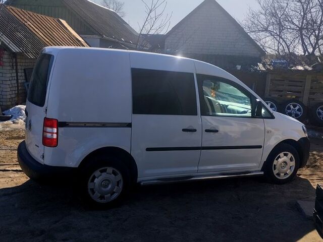 Білий Фольксваген Кадді, об'ємом двигуна 2 л та пробігом 265 тис. км за 6300 $, фото 1 на Automoto.ua