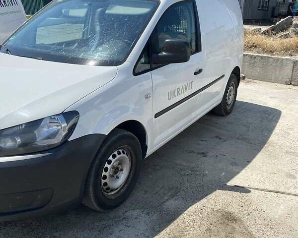 Білий Фольксваген Кадді, об'ємом двигуна 1.6 л та пробігом 200 тис. км за 5999 $, фото 1 на Automoto.ua