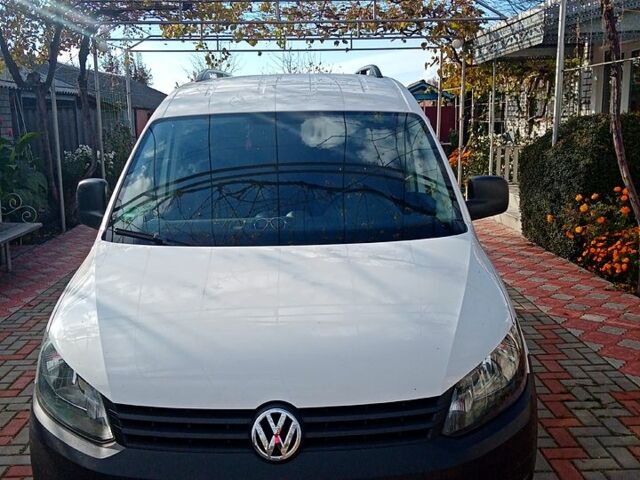 Белый Фольксваген Кадди, объемом двигателя 1.6 л и пробегом 220 тыс. км за 9000 $, фото 1 на Automoto.ua