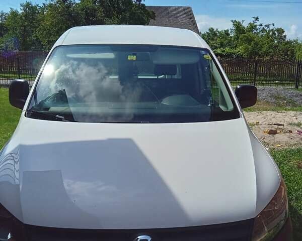 Белый Фольксваген Кадди, объемом двигателя 1.97 л и пробегом 208 тыс. км за 10500 $, фото 1 на Automoto.ua