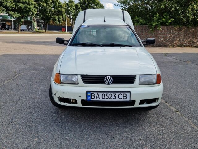 Белый Фольксваген Кадди, объемом двигателя 1.4 л и пробегом 544 тыс. км за 2300 $, фото 1 на Automoto.ua