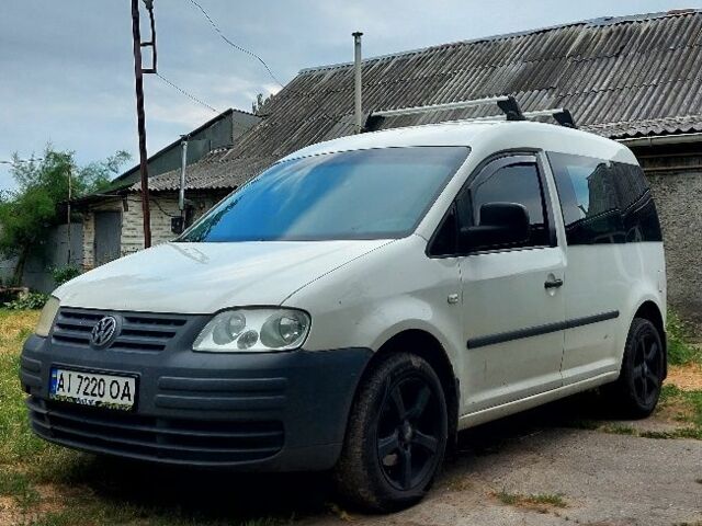 Білий Фольксваген Кадді, об'ємом двигуна 2 л та пробігом 211 тис. км за 5043 $, фото 1 на Automoto.ua