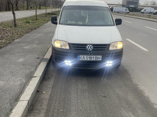 Белый Фольксваген Кадди, объемом двигателя 1.9 л и пробегом 300 тыс. км за 4500 $, фото 1 на Automoto.ua
