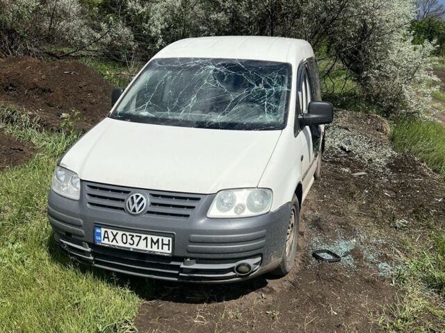 Белый Фольксваген Кадди, объемом двигателя 1.9 л и пробегом 450 тыс. км за 1500 $, фото 1 на Automoto.ua